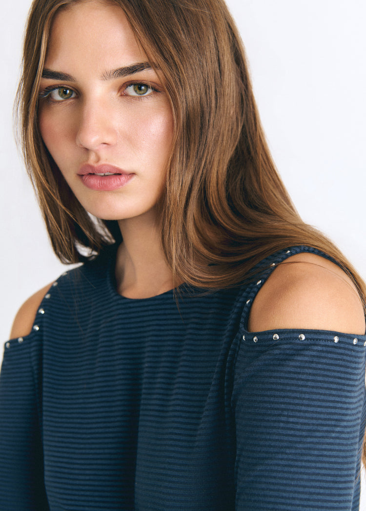 Camiseta rayas cut out bordado