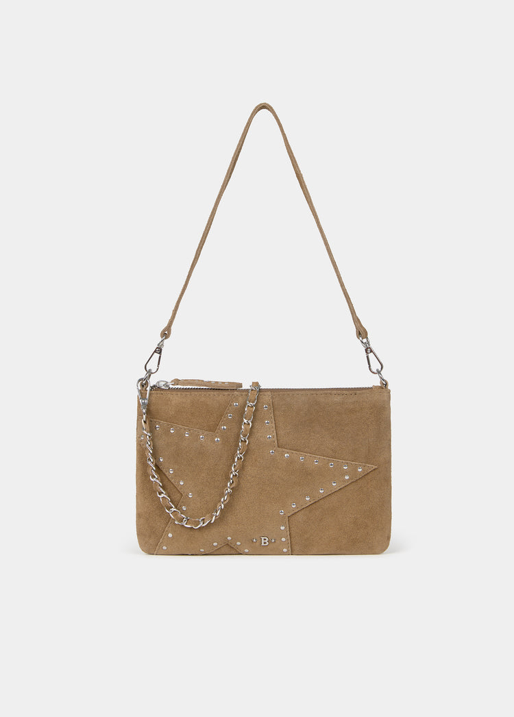 Bolso de ante taupe oscuro con estrella decorada con tachitas y cadena metálica