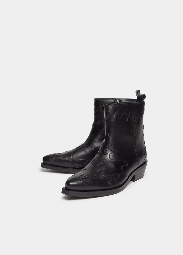 W27-0696-013-800_NEGRO_WEB3.jpg