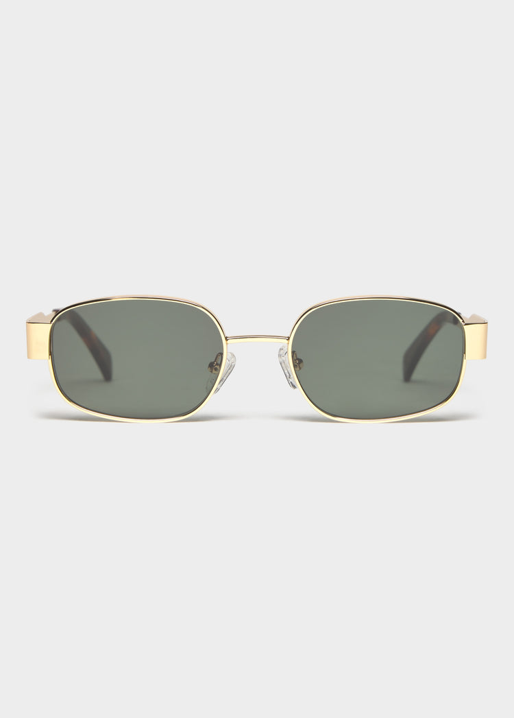 Gafas de sol de montura metálica dorada con lentes verdes vistas de frente