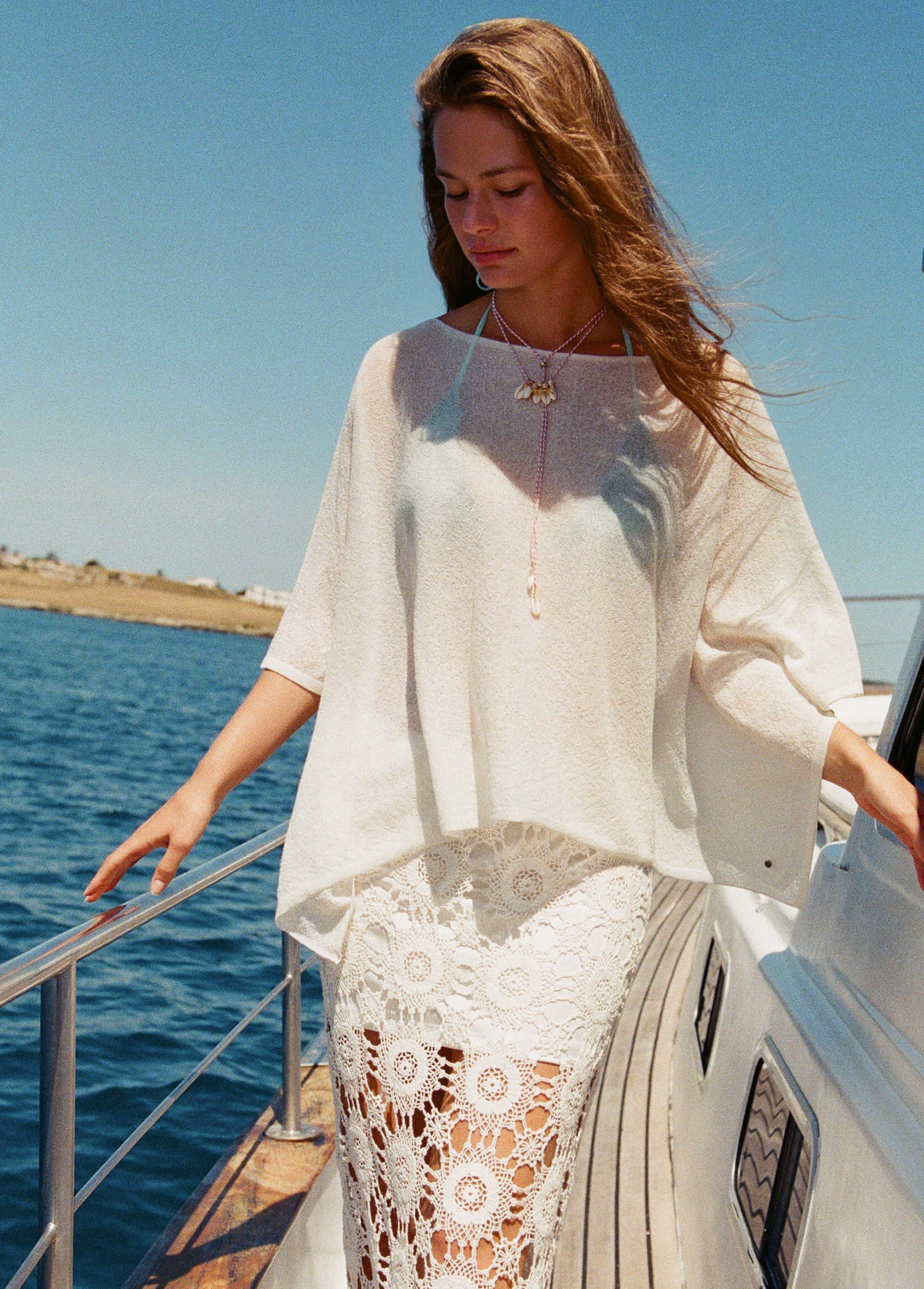 Fine knit cape