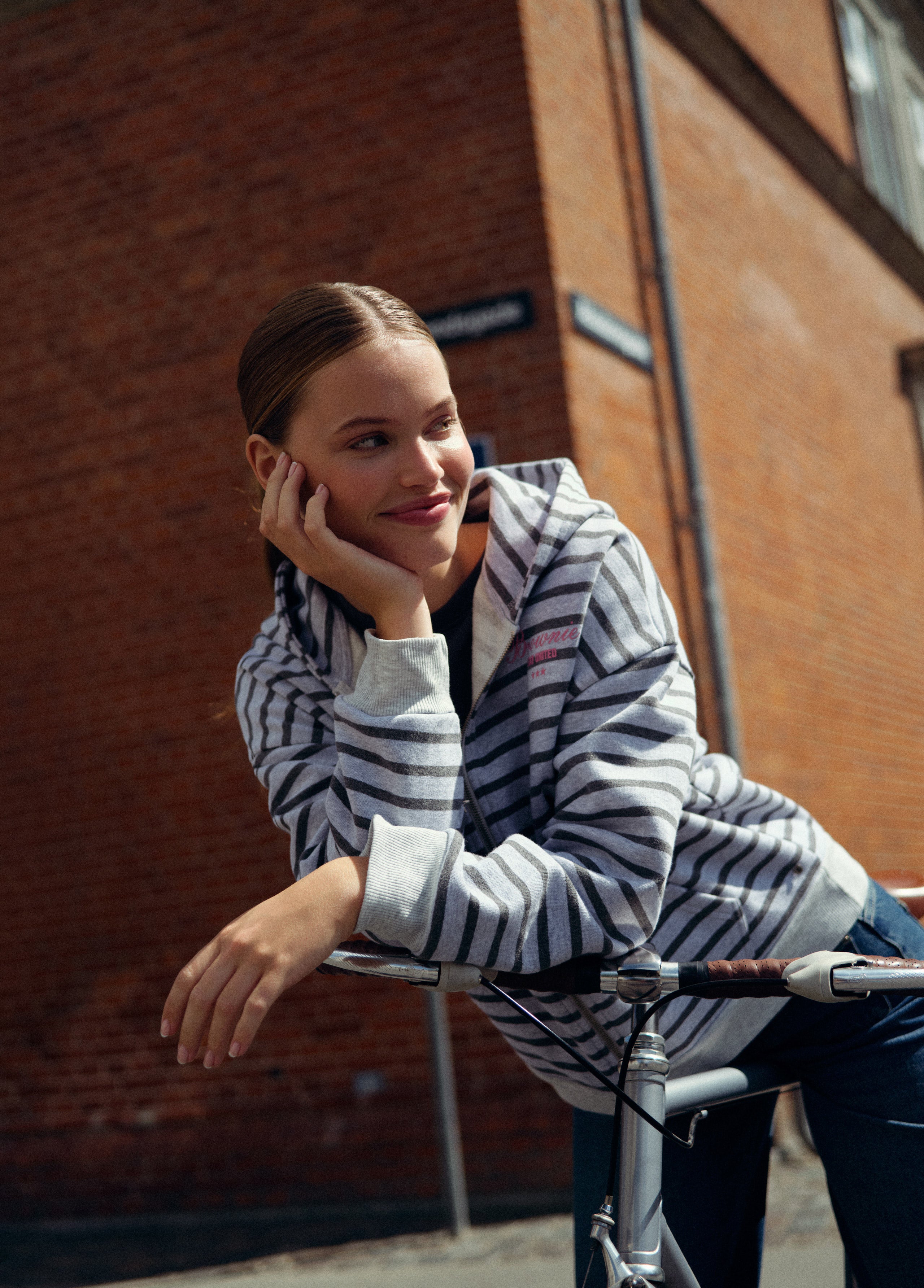 Striped zip-up sweatshirt with embroidery