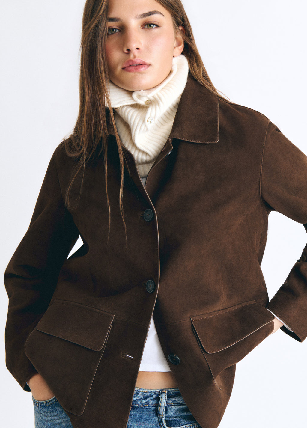 Ribbed knit collar