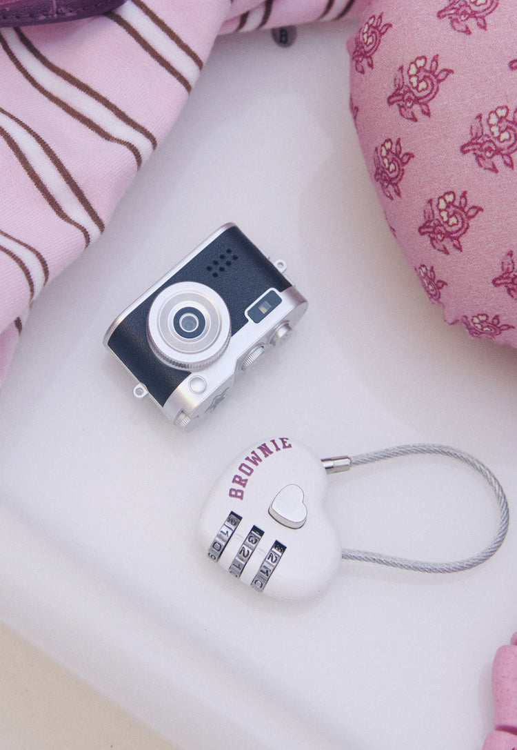 Heart suitcase lock