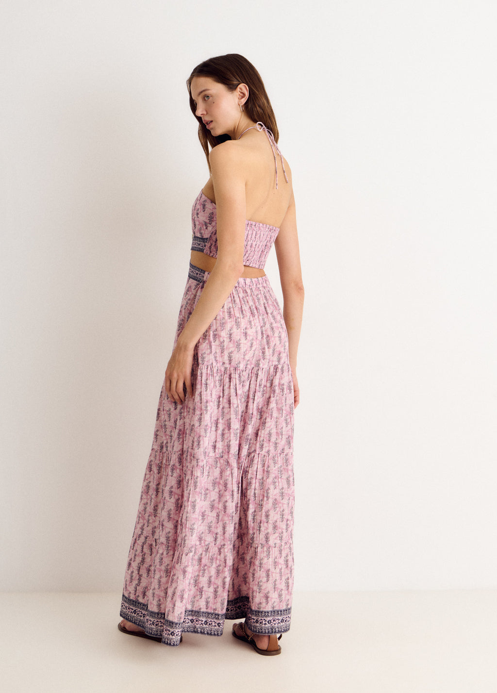 Robe longue découpes