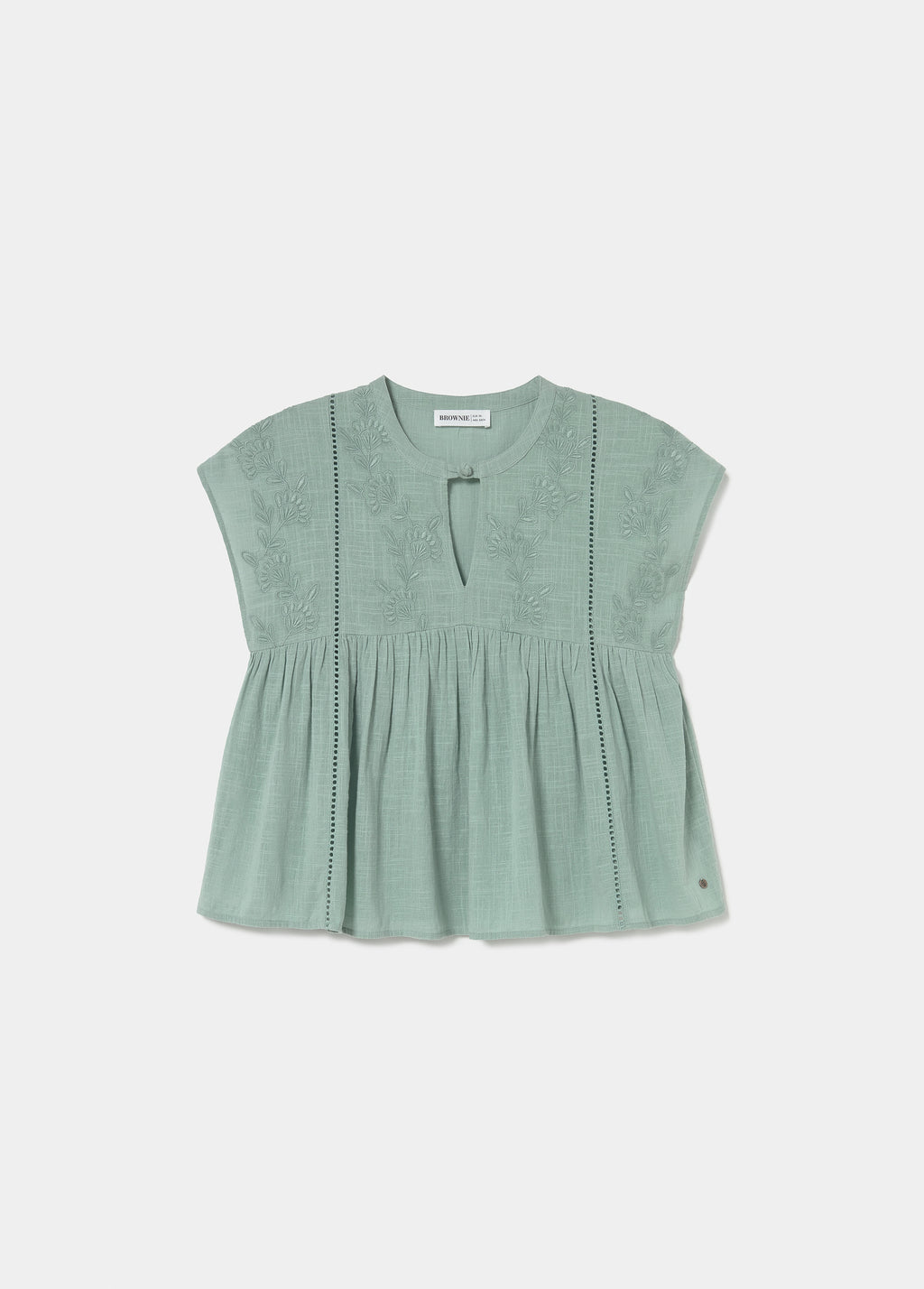 Short sleeve blouse with embroidery