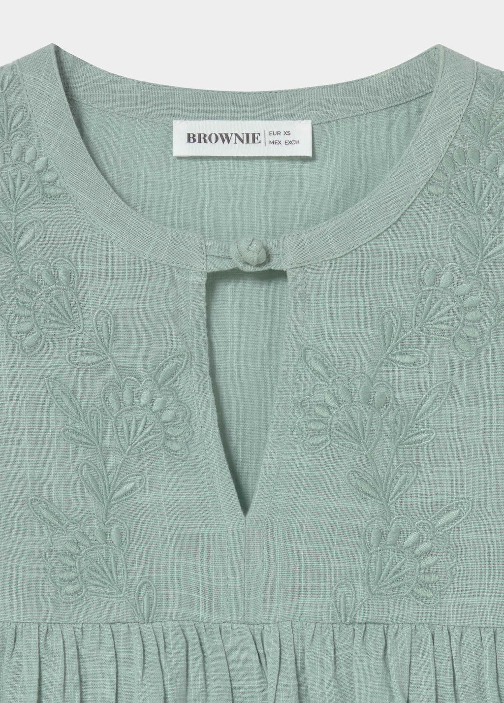 Short sleeve blouse with embroidery