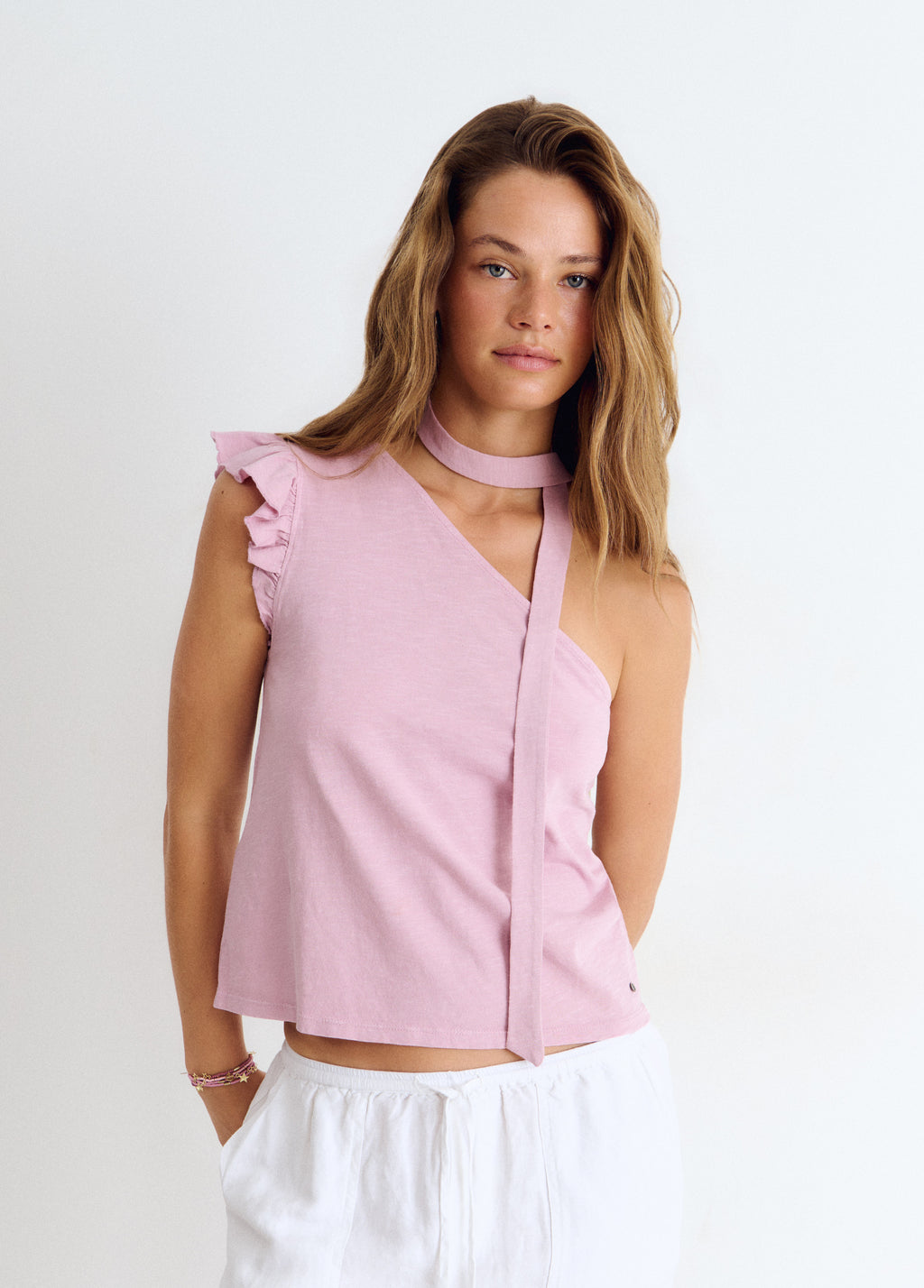 Asymmetrical ruffle t-shirt