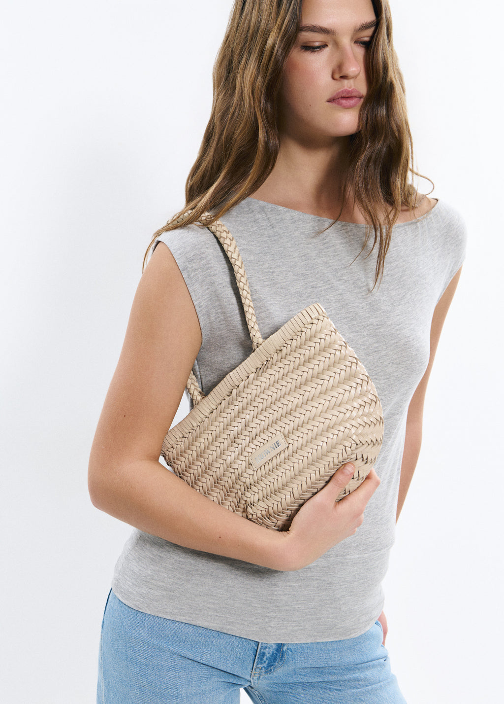 Small braided leather shopper