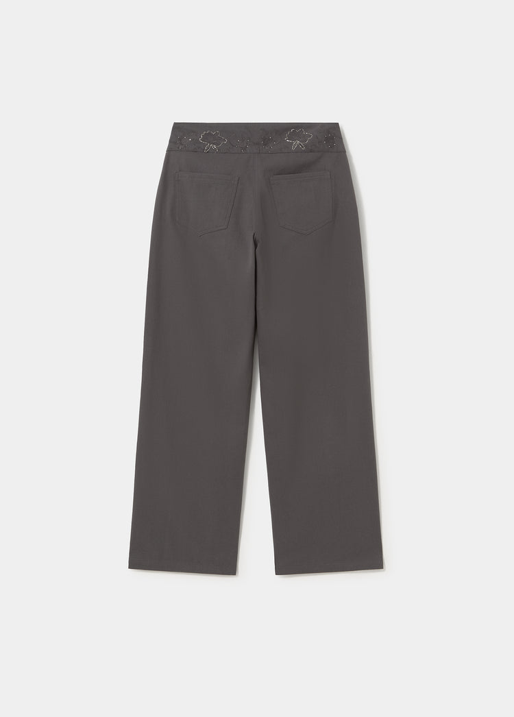 Broek met taille en kralen