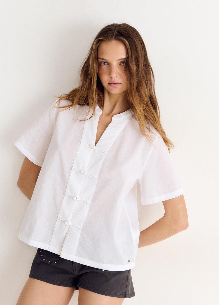 Short sleeve blouse with Japanese detail