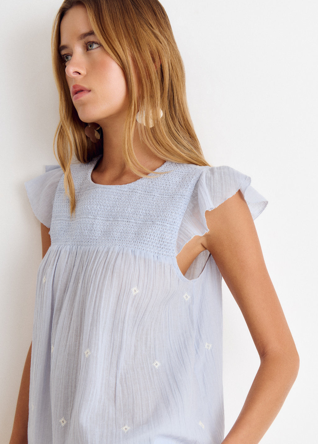 Smock embroidered blouse
