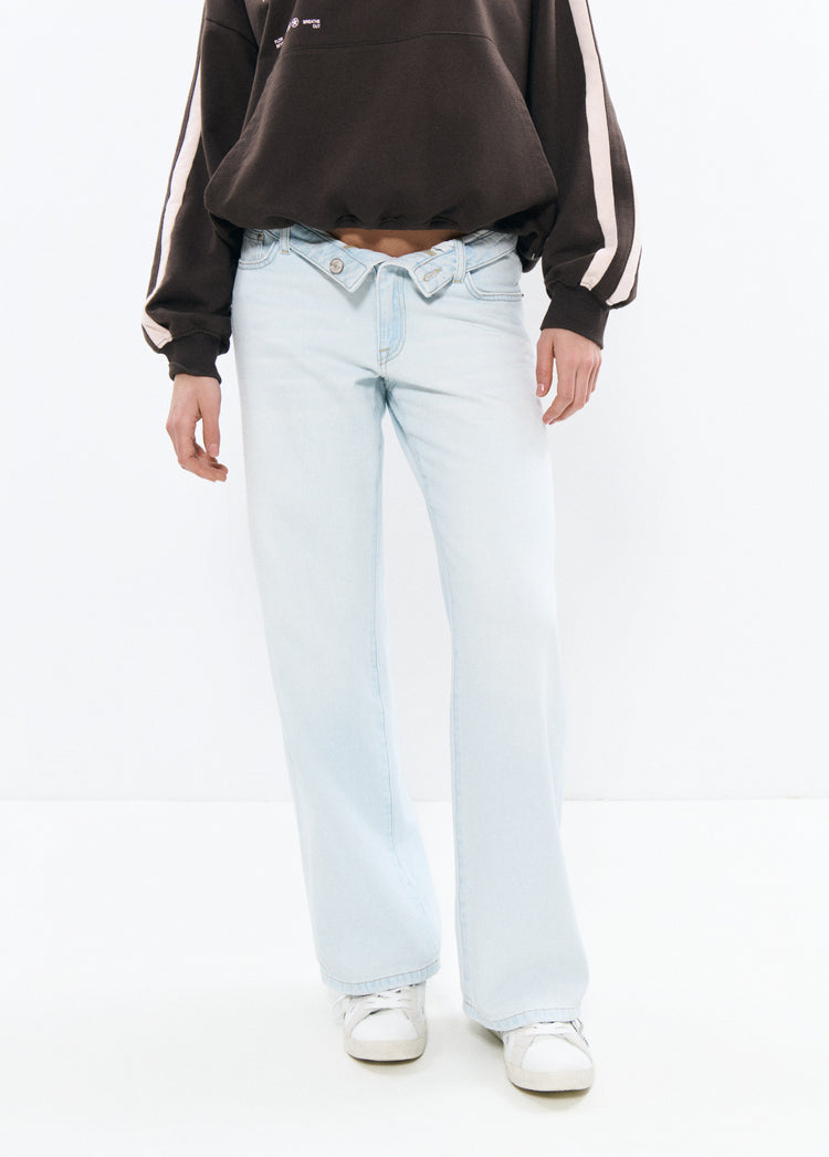 Jeans with turned waistband