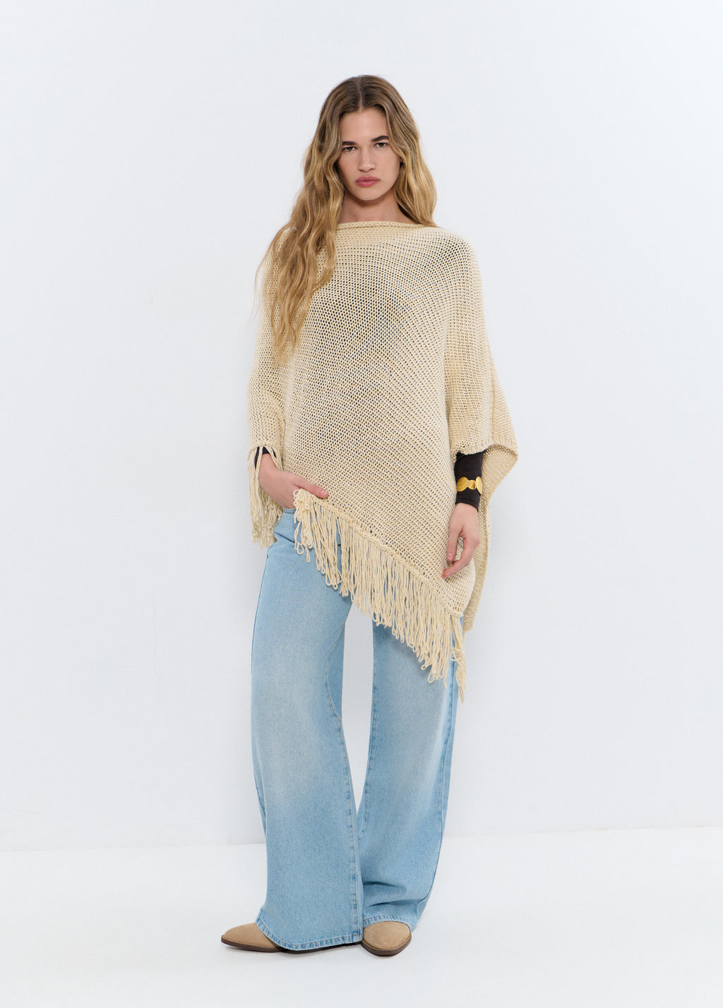 Fringe cape