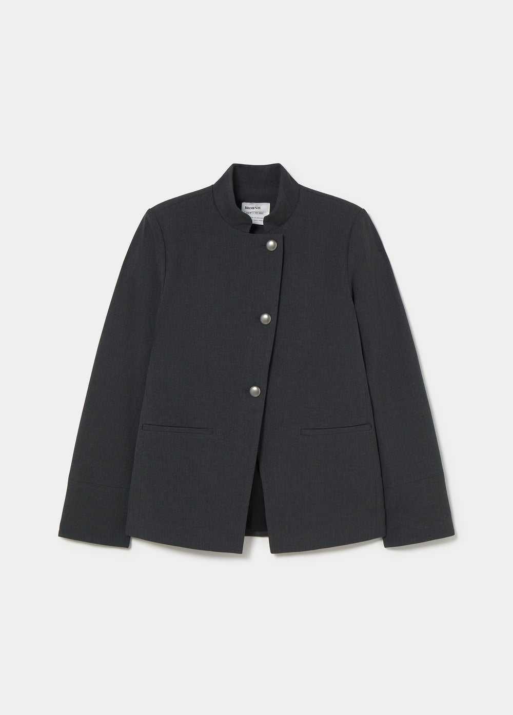 Chaqueta cruzada de color gris medio vista de frente con los puños de rayas azules y blancas asomando