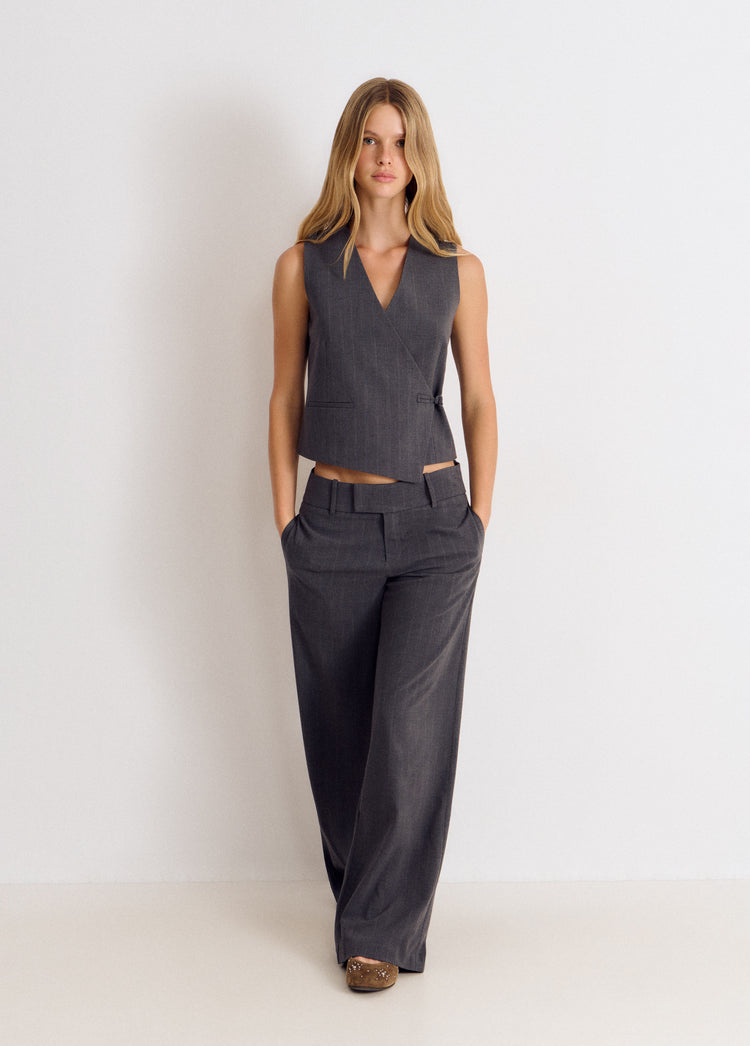Wide-leg trousers