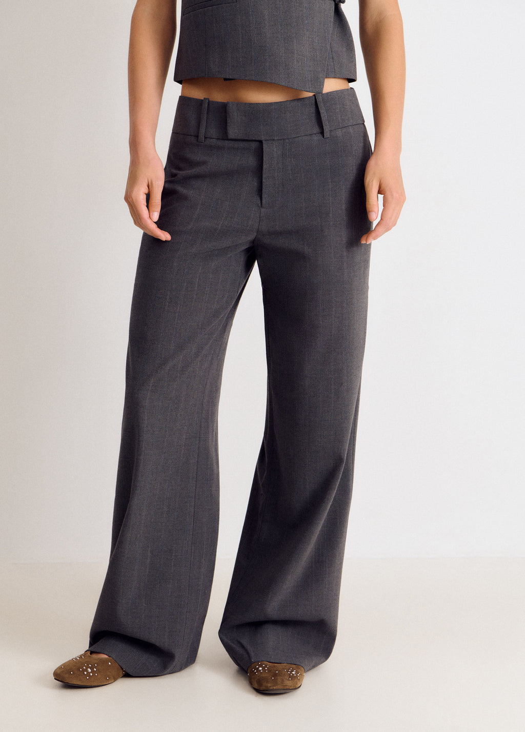 Wide-leg trousers