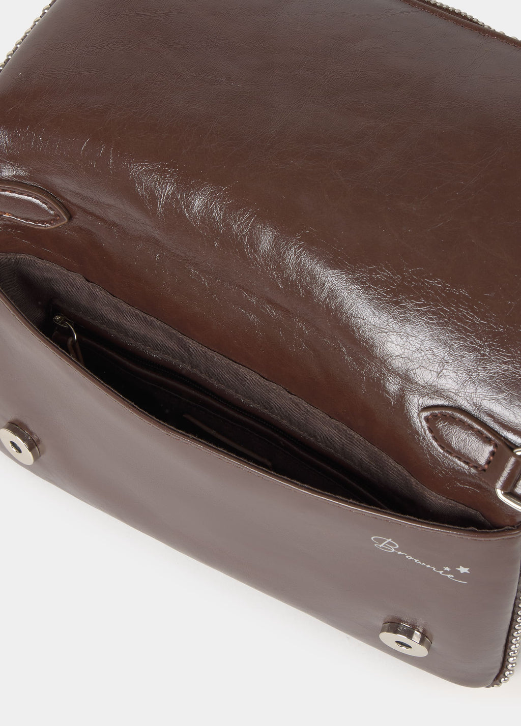Small flap bag with beads