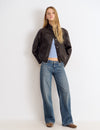 Jeans recto alas bordadas