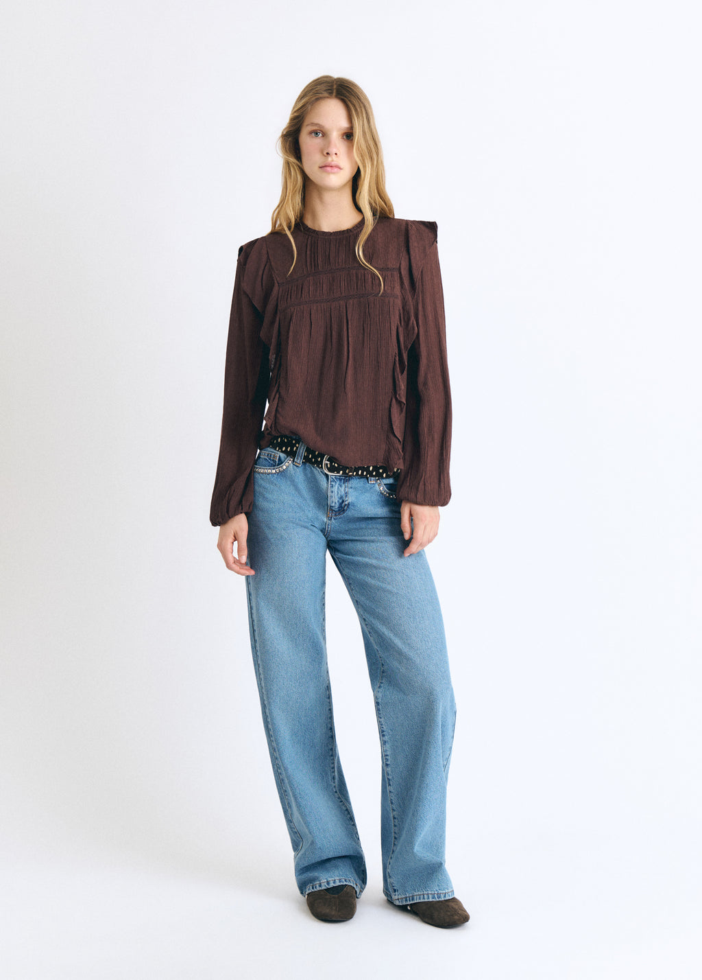 Box neck blouse with ruffles