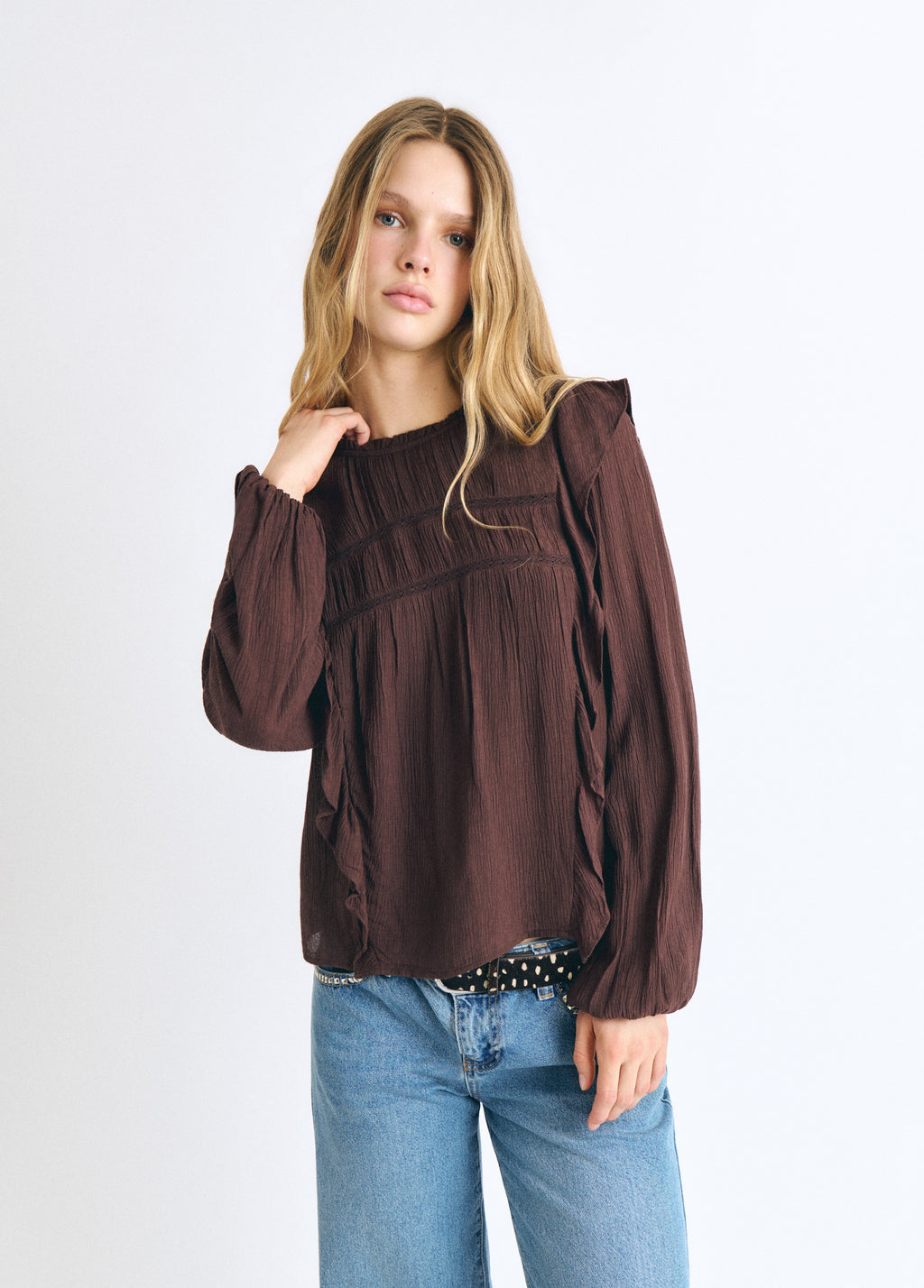Box neck blouse with ruffles