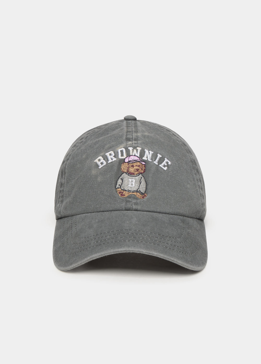 Gorra gris de béisbol con bordado de un perrito y la palabra brownie en la parte frontal