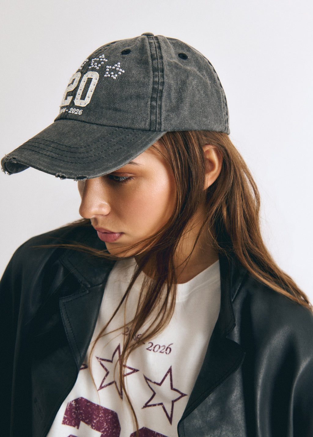 Gorra del 20è aniversari amb tatxes
