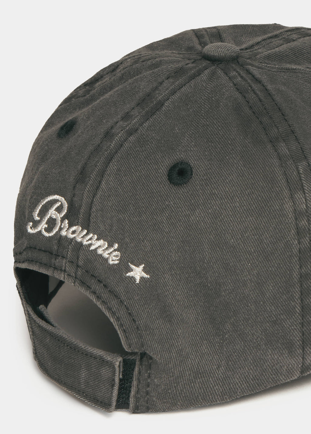 Gorra del 20è aniversari amb tatxes
