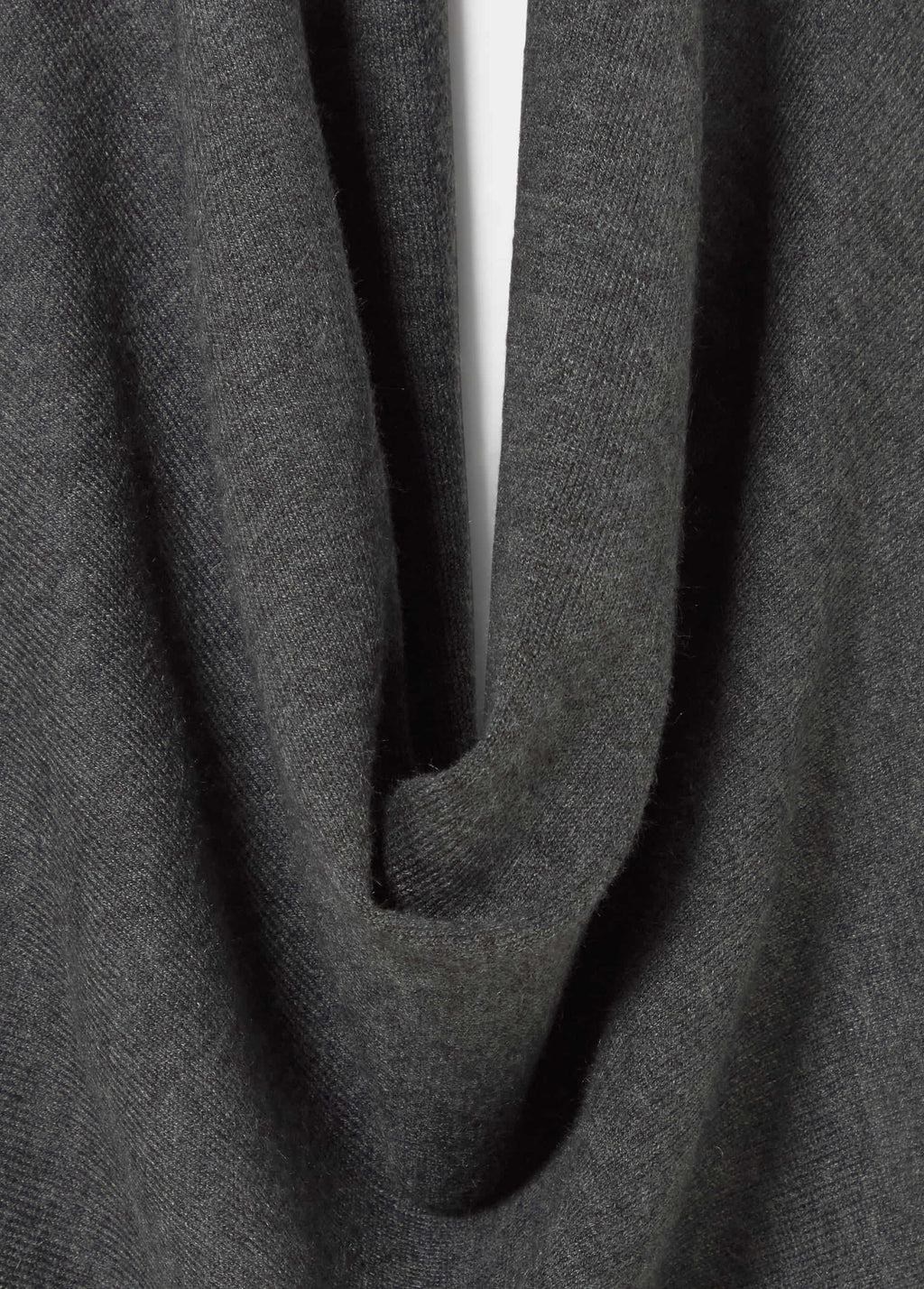 W27-0714-007-808_GRIS OSCURO_WEB1.jpg