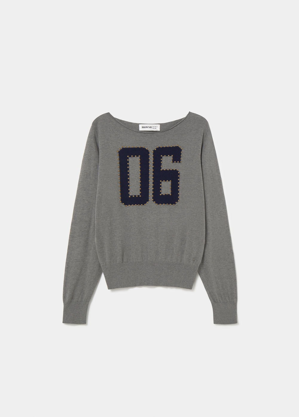 Jersey de cuello abierto en gris medio con el número 06 en relieve