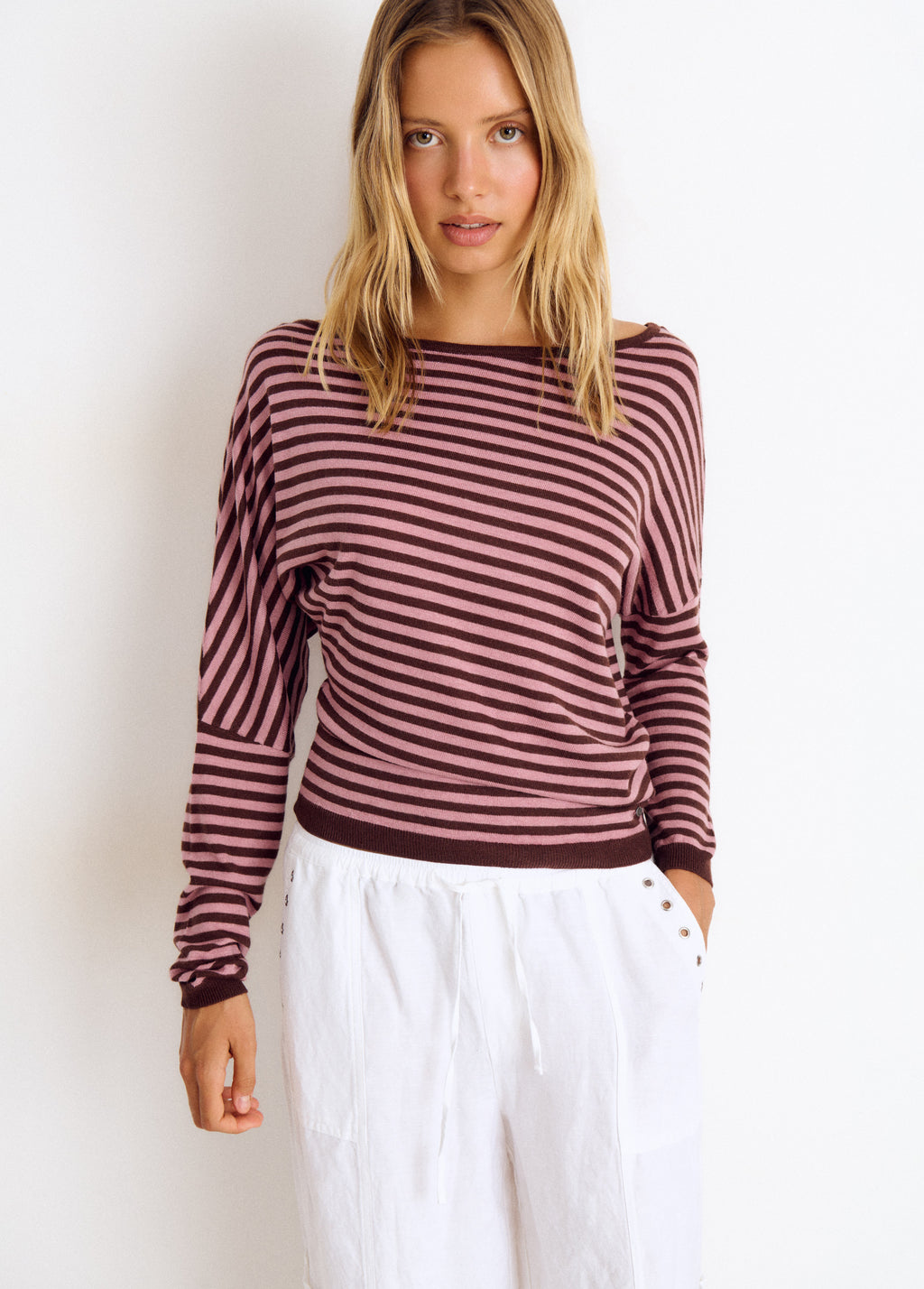Pull asymétrique rayures