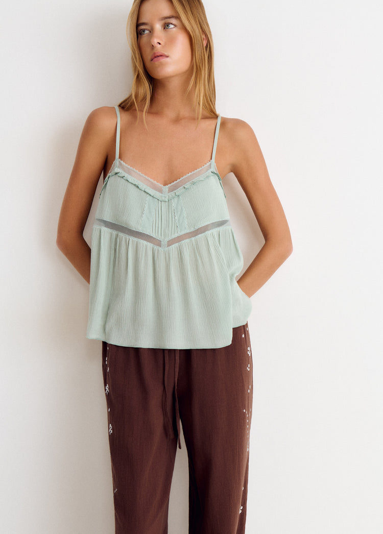 Top de tirants tipus llenceria