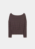 Camiseta de rayas tejidas en marrón con escote amplio y corte entallado en la cintura
