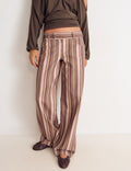 Hose mit Streifenmuster