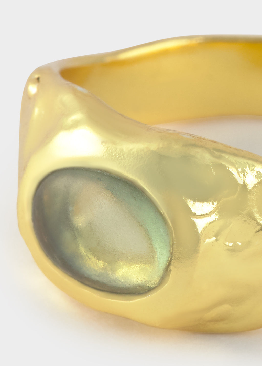 Irregular stone ring