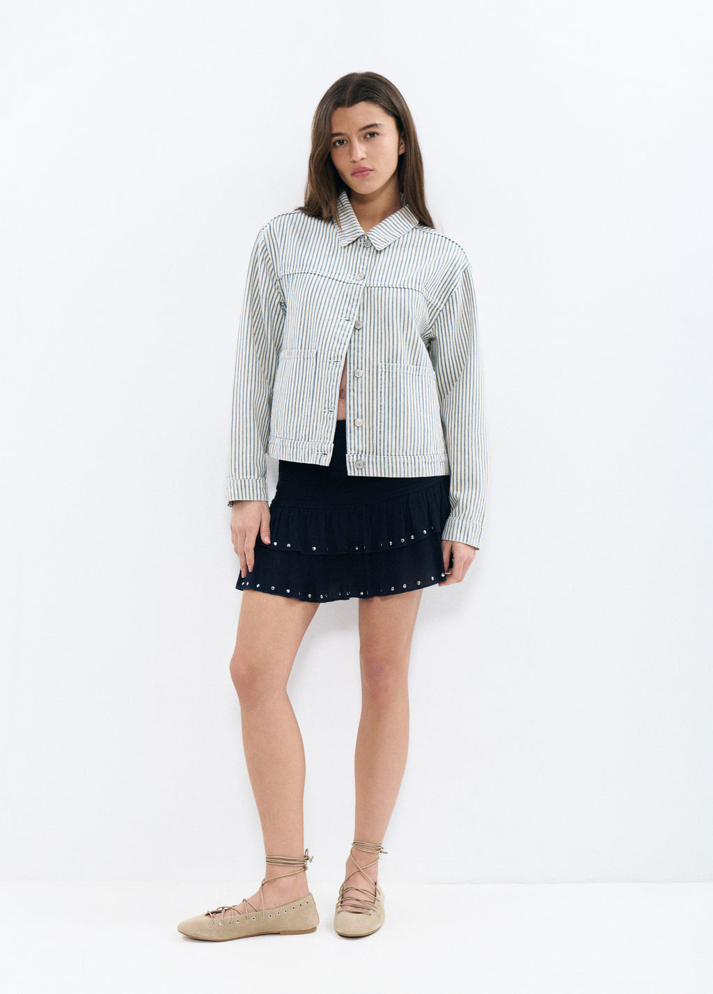 Eyelet ballerinas with tie straps