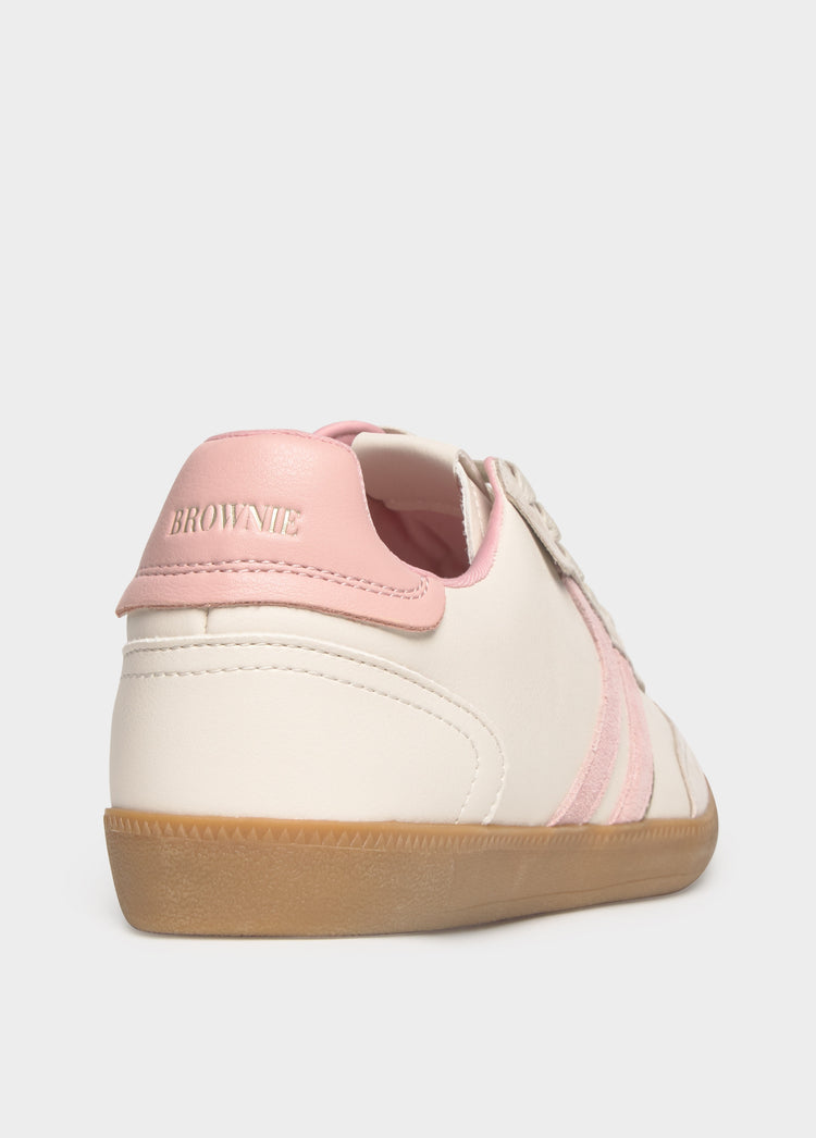 Panel sneakers