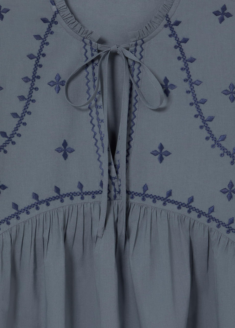 Blusa bordados