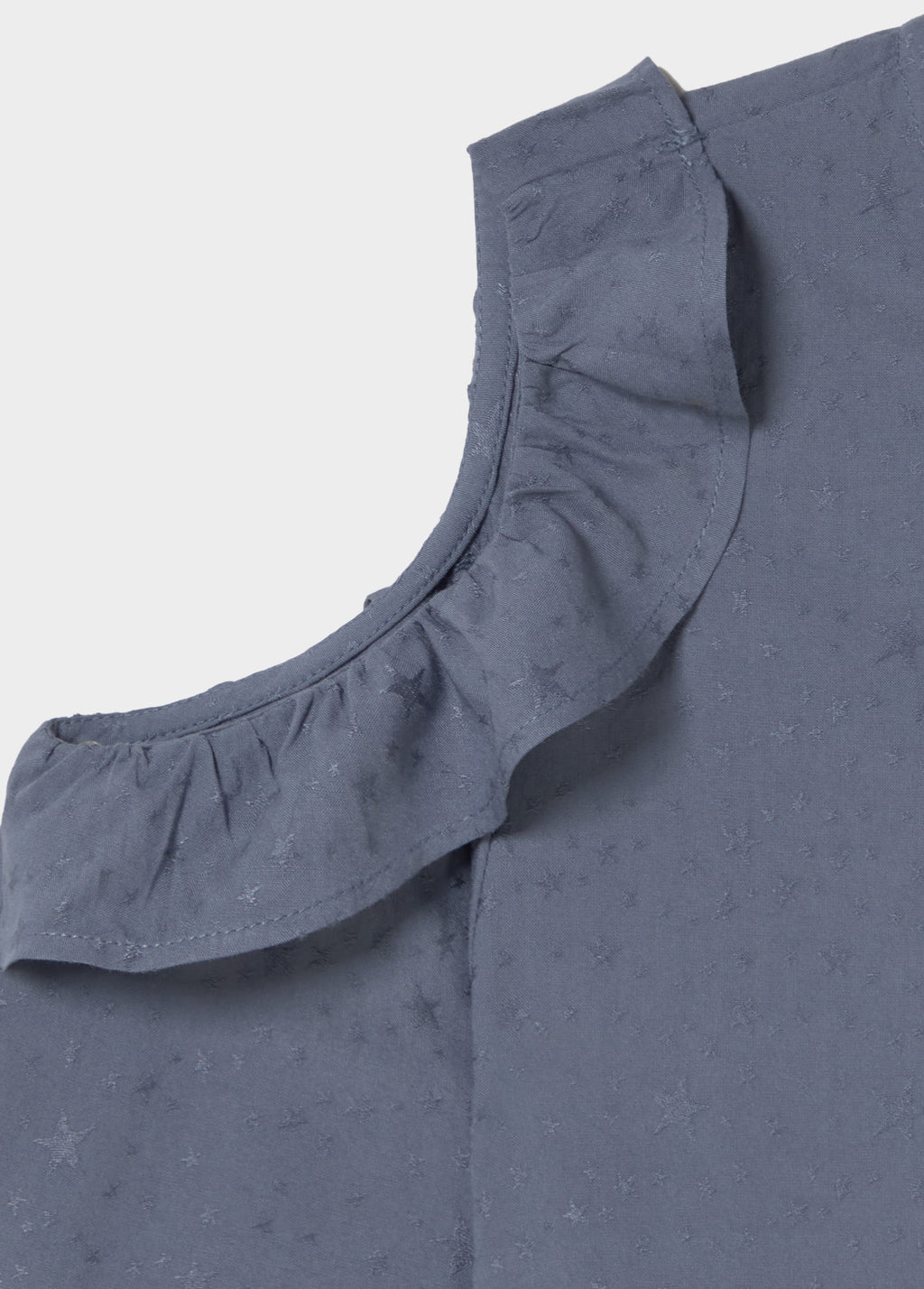 Cut-out blouse with ruffles