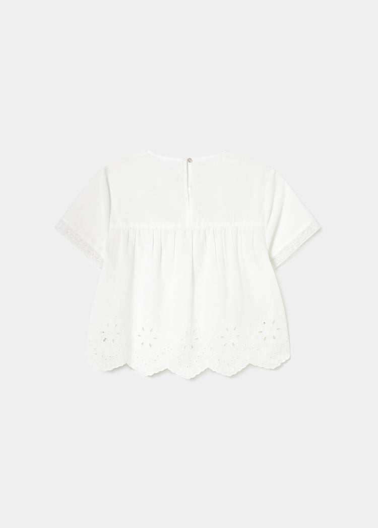 Blouse with lace detail