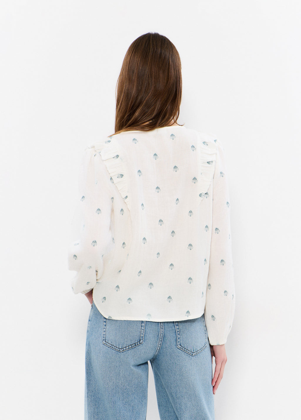 Double-layer blouse with embroidery