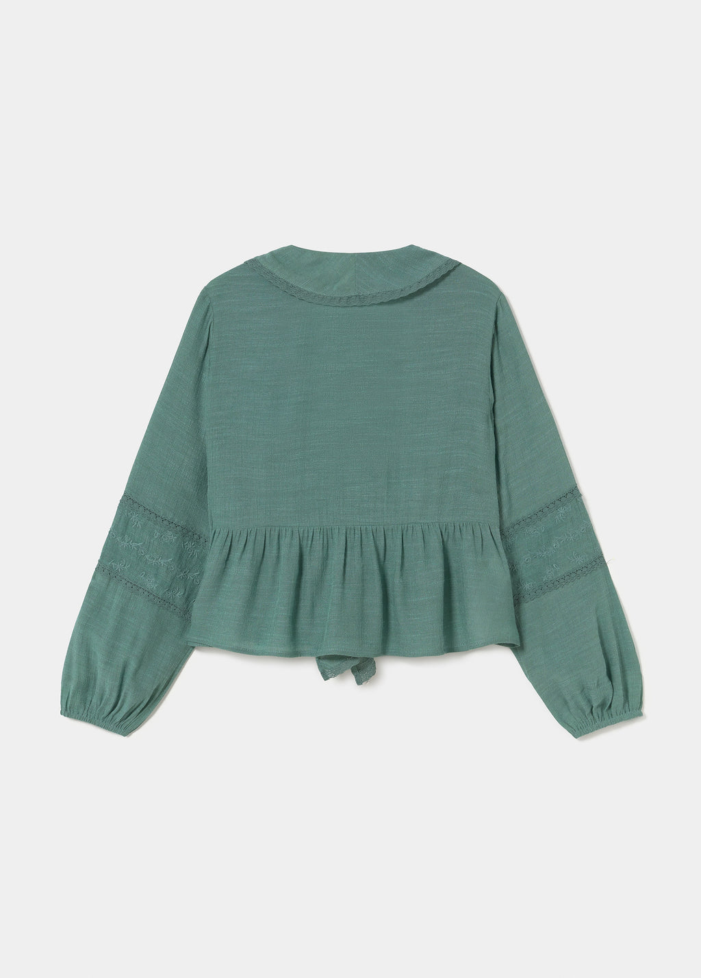 Blusa volantes bordados