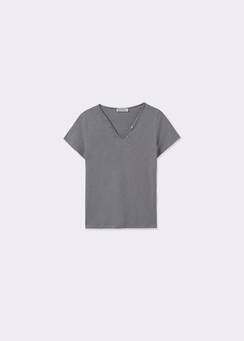 Cotton t-shirt with buttons
