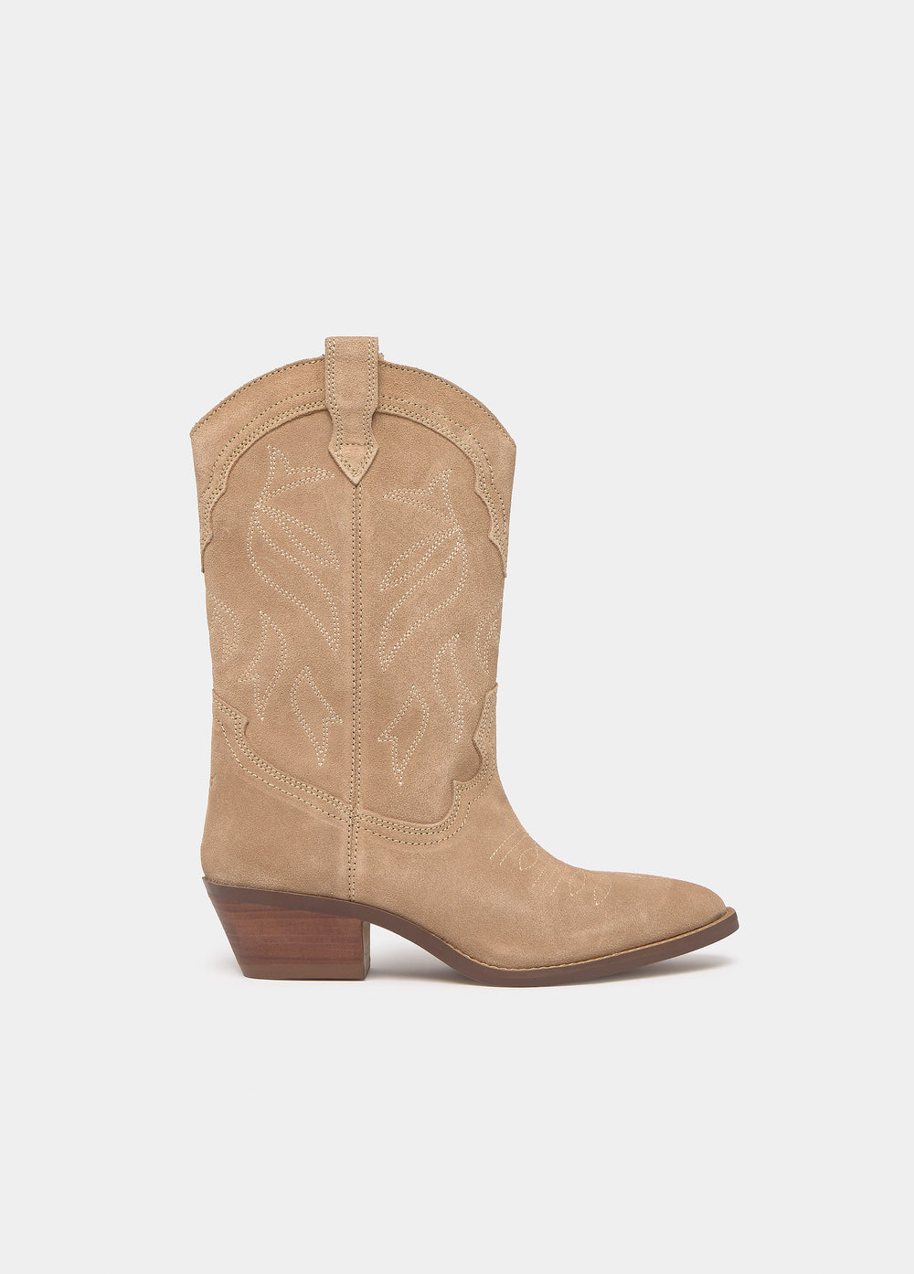 Botas cowboy de cuero en tono arena con bordado decorativo