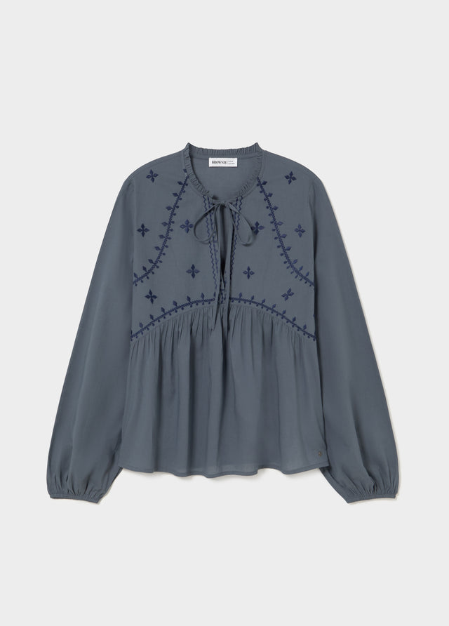 Blouse brodée