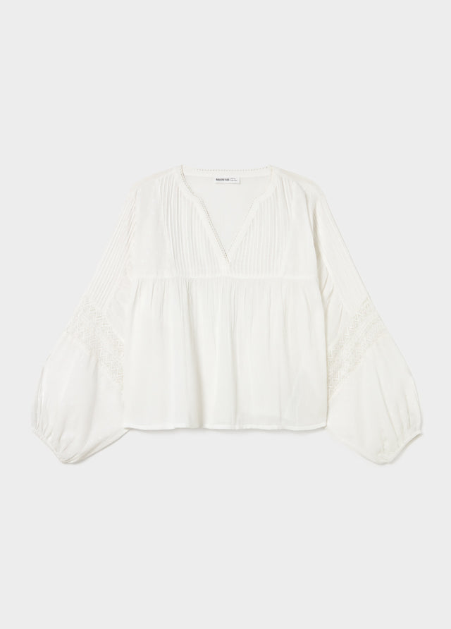 Romantic long sleeve blouse
