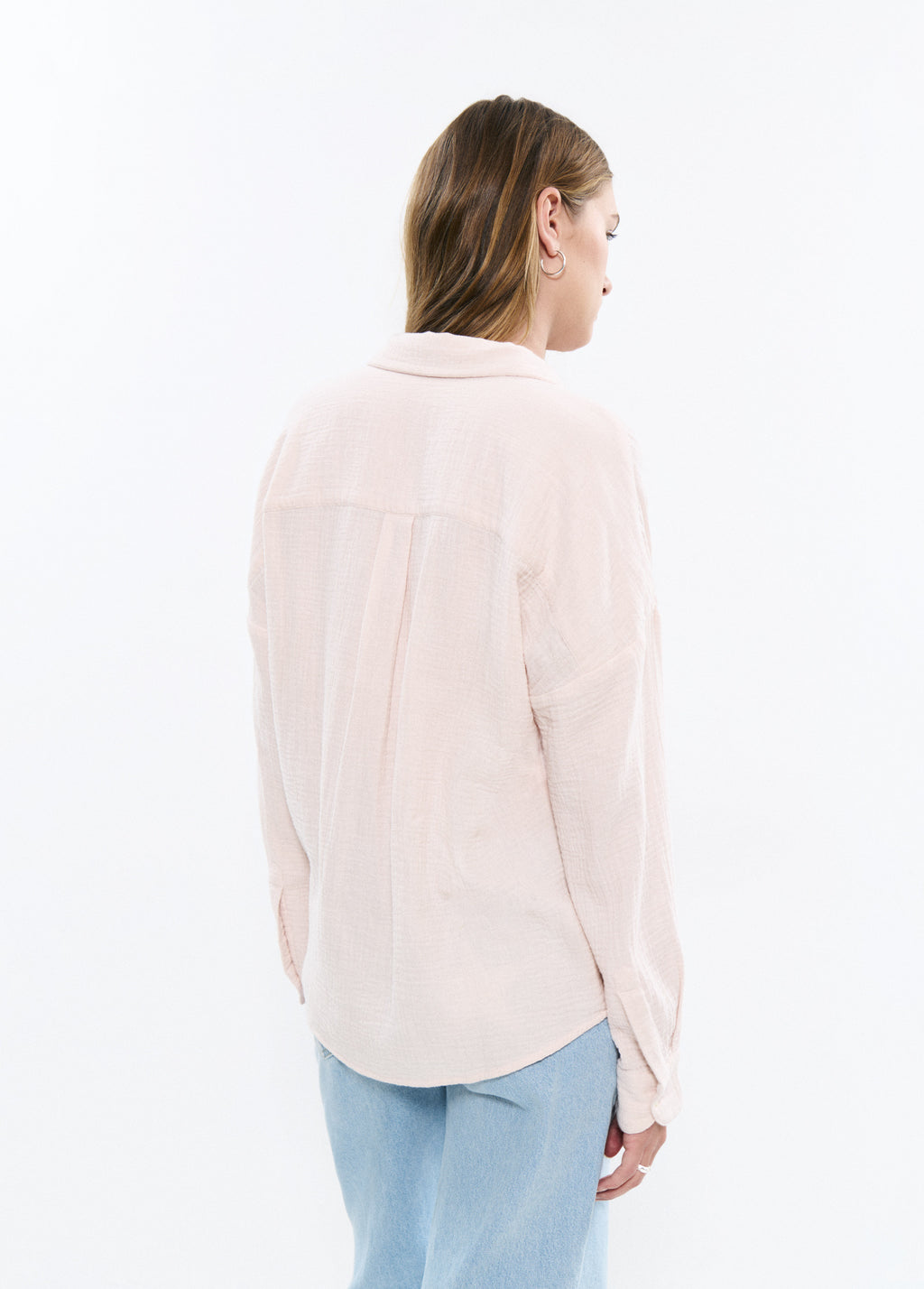 Double-layer V-neck shirt