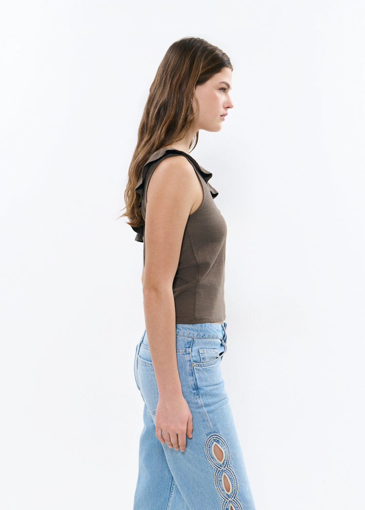 Asymmetrical ruffle t-shirt