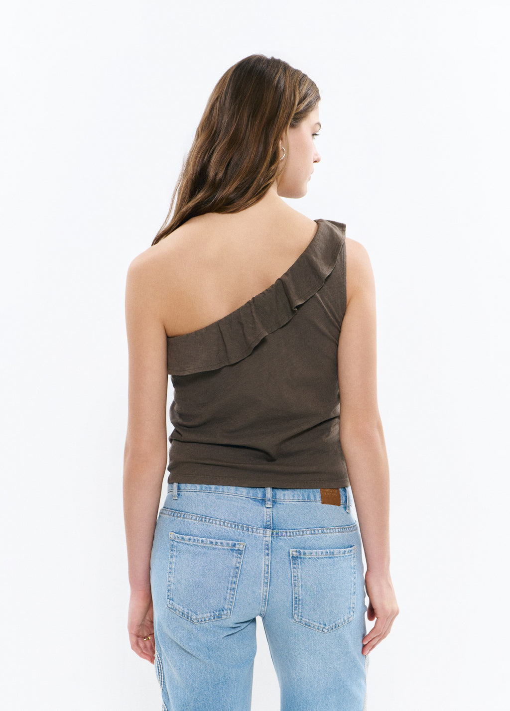 Asymmetrisches T-Shirt mit Volant