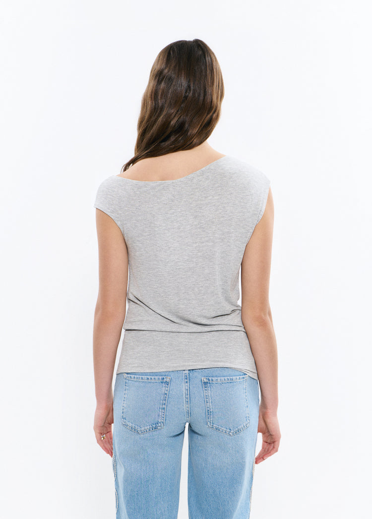 Fitted waist t-shirt